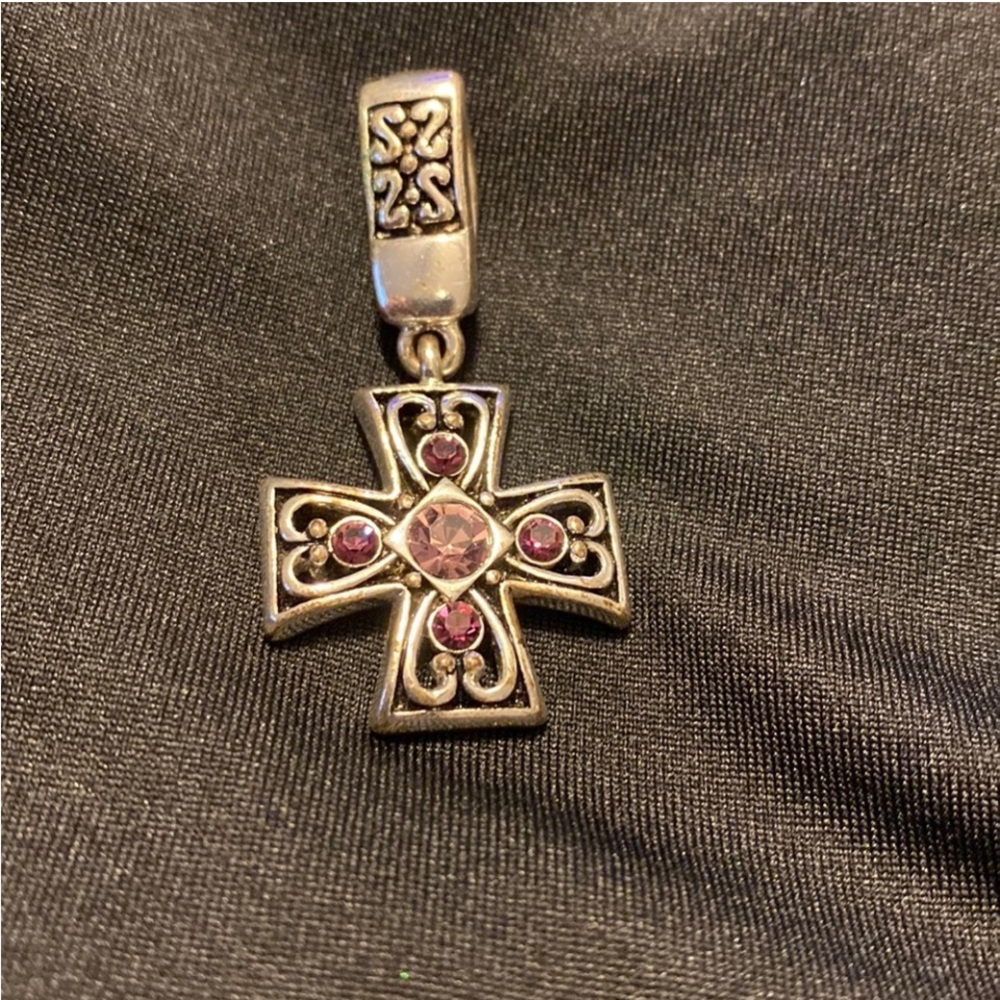 Premier Designs Silver Pendant